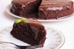 עוגת שוקולד טבעונית מושלמת לקטנים ולגדולים